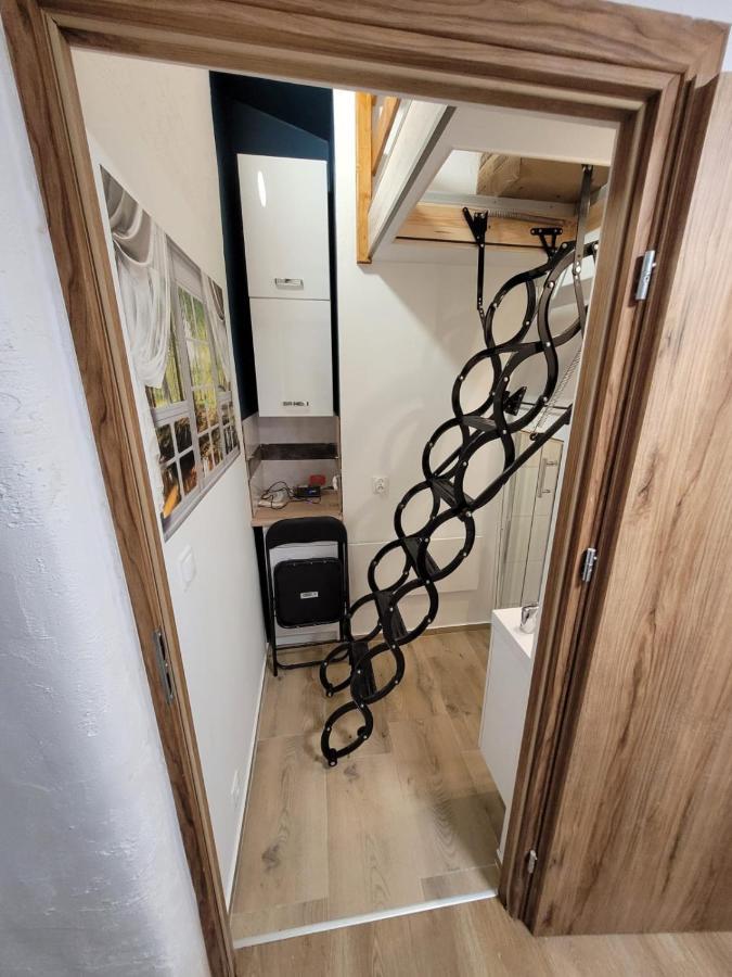 Micro Apartments 2,5 Qm - Najmniejsze Apartamenty Swiata 2,5 Mkw Krakow Bagian luar foto