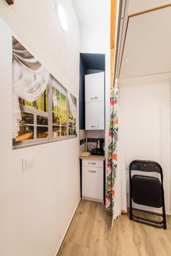 Micro Apartments 2,5 Qm - Najmniejsze Apartamenty Swiata 2,5 Mkw Krakow Bagian luar foto