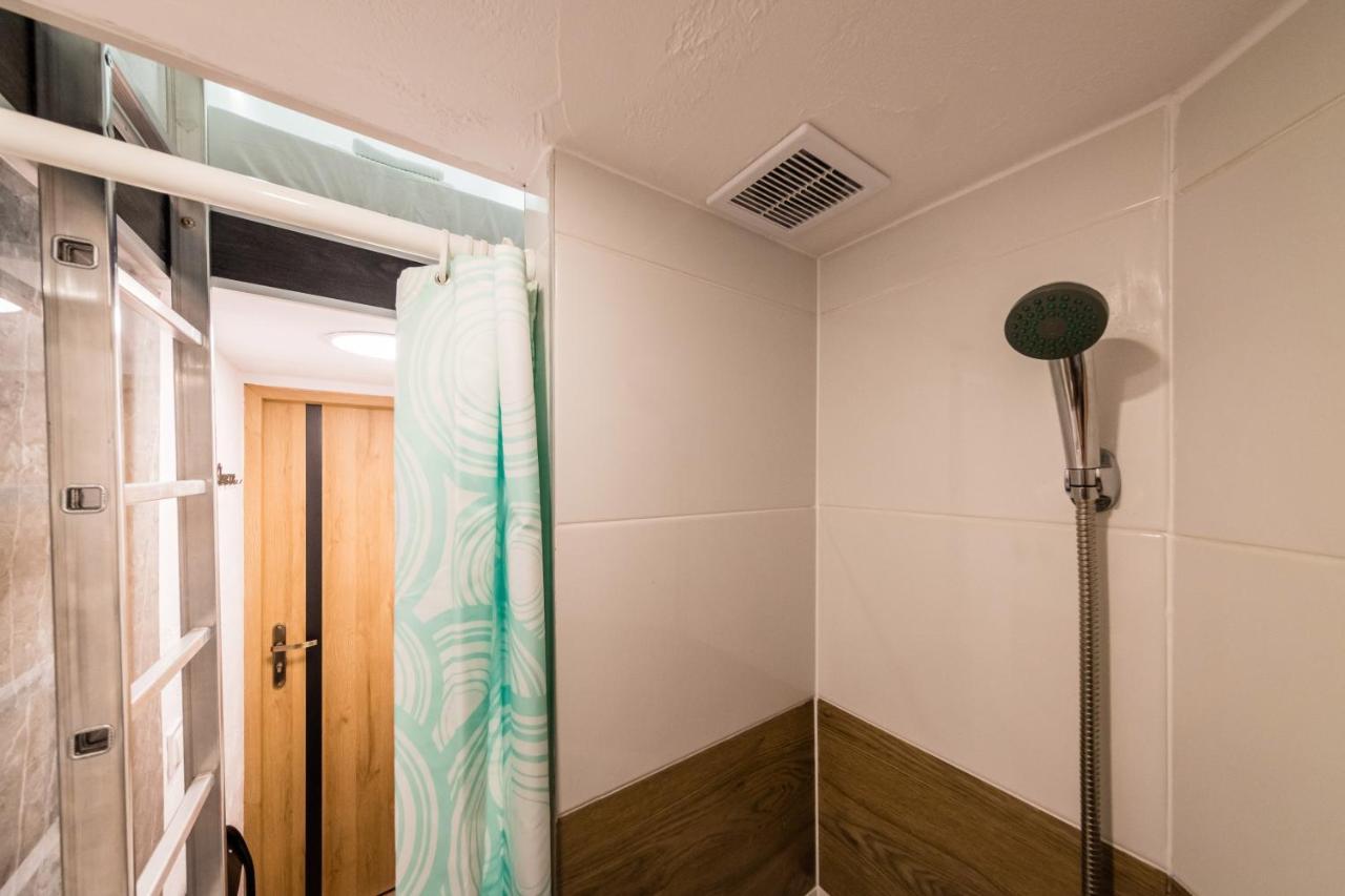 Micro Apartments 2,5 Qm - Najmniejsze Apartamenty Swiata 2,5 Mkw Krakow Bagian luar foto