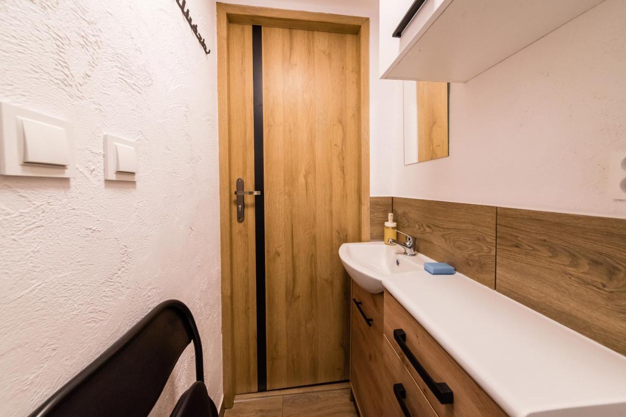 Micro Apartments 2,5 Qm - Najmniejsze Apartamenty Swiata 2,5 Mkw Krakow Bagian luar foto
